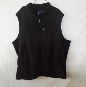 Black 2XL vest. Multi-pocket with zipper f…